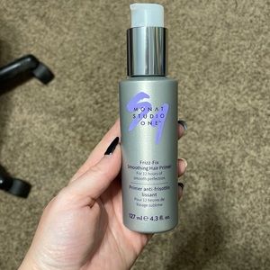 Monat frizz fix